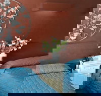 Warwick Motor Inn - Suburb Australia