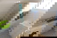 Ocean Beach Chalet 16