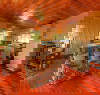 Island View Spa Cottage - Suburb Australia