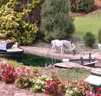 Ivy  Roses Boutique Apartments - Suburb Australia