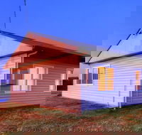 Arthur River Spa Cottage - Suburb Australia