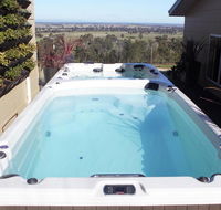Longview Holiday Let - Suburb Australia