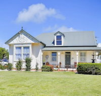 The Port Masters Lodgings - Suburb Australia