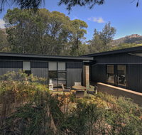 Hazards Rim - Suburb Australia