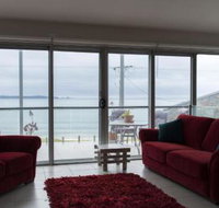 Caseys Beach Retreat - Suburb Australia