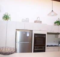 Coastal Retreat Unit 3 - Suburb Australia