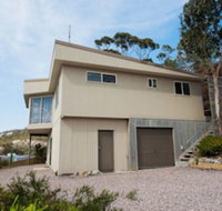 Hilltop Haven - Suburb Australia