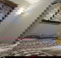 BIG4 Warwick Holiday Park - Suburb Australia