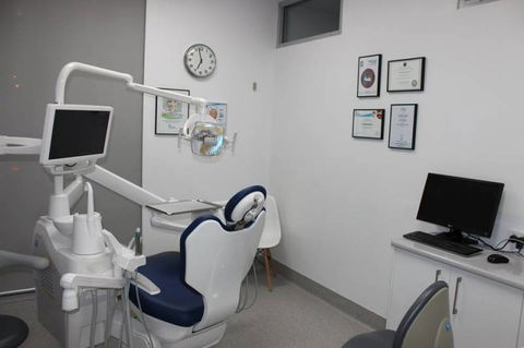Vantage Dental - Suburb Australia 4