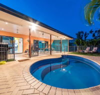 Seaside Hideaway - Hideaway Bay - Suburb Australia