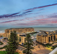 Glenelg Skyline Beachfront Penthouse Adelaide - Suburb Australia