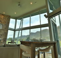 Ironstone Romantic Couples Retreat - Suburb Australia