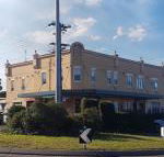 Helensburgh Hotel - Suburb Australia