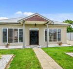 Zaahira House - Suburb Australia