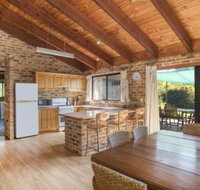 75 River Rd Tabourie Hideaway - Suburb Australia