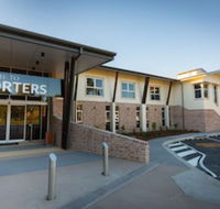Porters Plainland Hotel - Suburb Australia