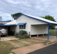 Gumby Gumby Cottage - Suburb Australia