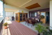 Blue Water Retreat Upstairs