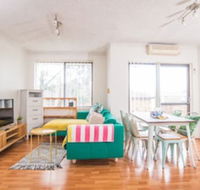Simple Comfort 2bed1bath Unit in Meadowbank - Suburb Australia