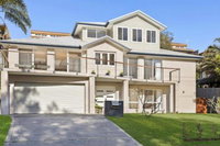 Luxurious Lake Front Long Jetty