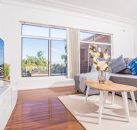Comfy Denistone 3Bedroom Home 5Min Walk To Train - Suburb Australia