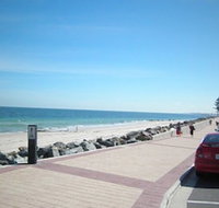 Glenelg Holiday Corporate Accommodation - Suburb Australia