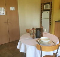 Romantic Cottage for 2Sunken Spa BathOtway Range - Suburb Australia
