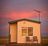 Lang Lang Caravan Park - Suburb Australia