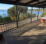 CDC 625 Beach House incl.rear 2BR studio - Suburb Australia