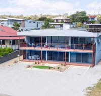 Almonta Apartments on the water front - Suburb Australia