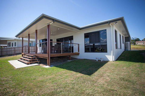 Visual Constructions - Suburb Australia 11