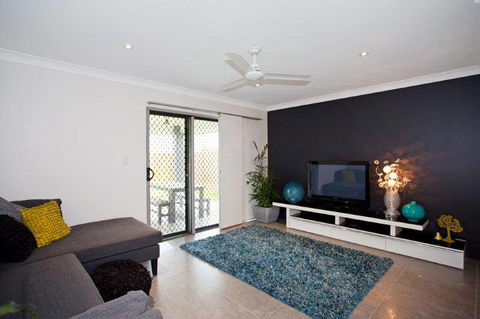Visual Constructions - Suburb Australia 18