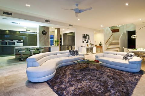 Taylor’d Distinction - Suburb Australia 4