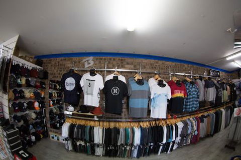 Boarderline Surf & Skate - Suburb Australia 3