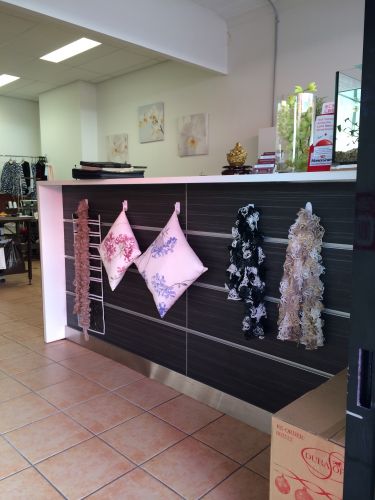 May’s Alterations - Suburb Australia 0