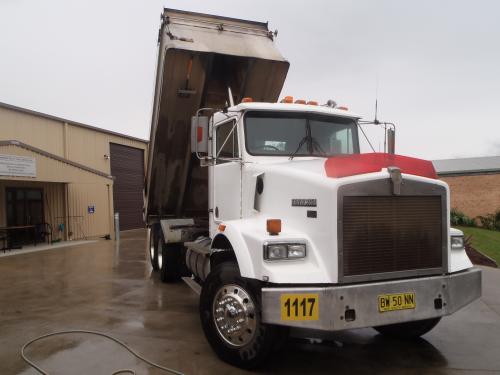 Truck Driving Schools Suburb Australia