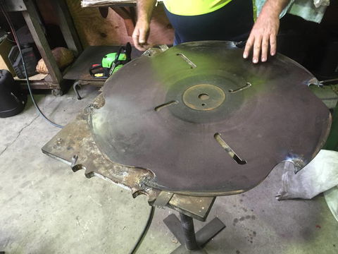 Terrace Saw Works - Suburb Australia 3