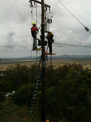 Country Powerline Constructions - Suburb Australia 5