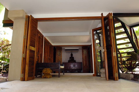 Bill Warren Painting Service - Suburb Australia 0