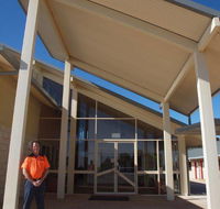 R  D Glass Services - Suburb Australia
