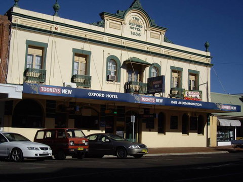 Oxford Hotel - Suburb Australia 2