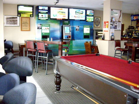 Oxford Hotel - Suburb Australia 3