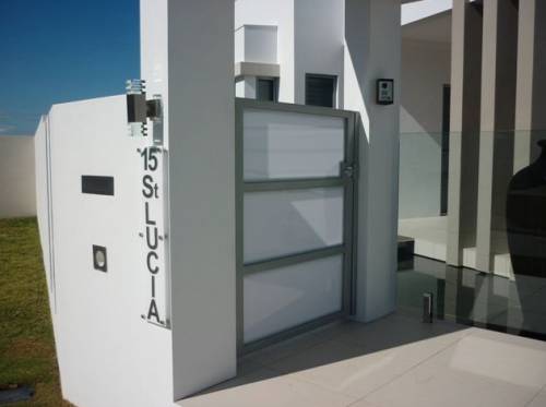 Pool Cleaning Maintenance Warana QLD Suburb Australia