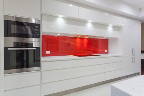 AA Coast & Hinterland Glass & Aluminium - Suburb Australia 4