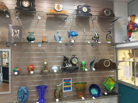 Swiss Boutique Watchmakers & Jewellers - Suburb Australia 0