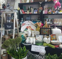 Bloomers Florist  Gifts - Suburb Australia