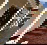 Hairinvasion - Suburb Australia