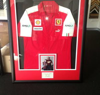 Framing Memories - Suburb Australia