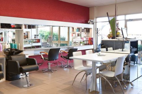 Hair It Is - Suburb Australia 0