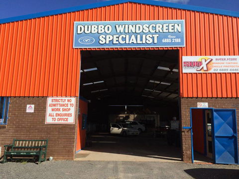 Dubbo Windscreen Specialist - Suburb Australia 3